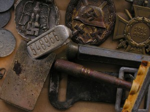 Антуражные боевые награды с тех же мест, что и Солянка I,II.