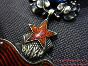 Чехословакия, Орден "Красное Знамя Труда", №8351, серебро
