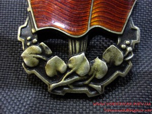Чехословакия, Орден "Красное Знамя Труда", №8351, серебро