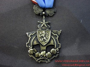 Чехословакия, Орден "Красное Знамя Труда", №8351, серебро