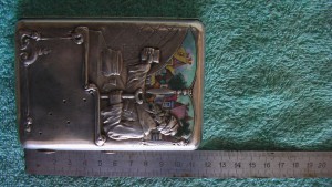 Уникальный портсигар под реставрацию.