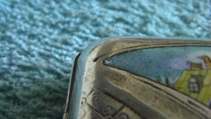 Уникальный портсигар под реставрацию.