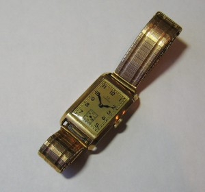 Omega - T17 модель 1939-40г ( золото )
