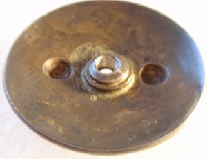 Четыре серебряных закрутки с боевых орденов.