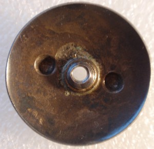 Четыре серебряных закрутки с боевых орденов.