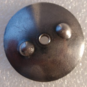 Четыре серебряных закрутки с боевых орденов.