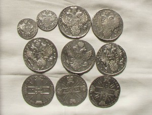 10 монет 1724г - 1747г