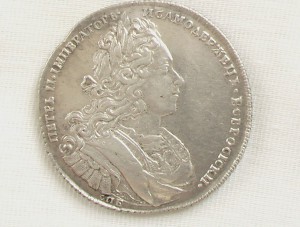 10 монет 1724г - 1747г