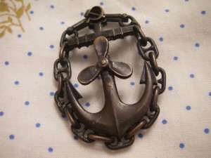 Знак судового механика первого разряда.