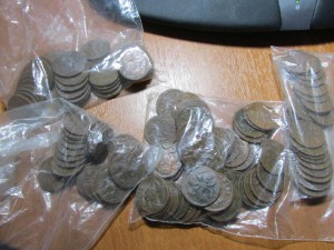 большой схрон ДЕНЕГ Анны и Елизаветы разные года