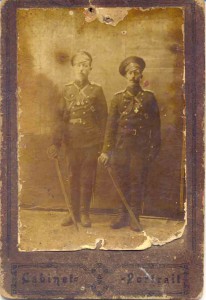 фото военных с наградами... крест какой то ???