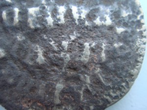 Фальшивая литая оловянная  копейка Петра-1 для обращения.