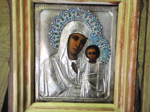 Казанская богородица в киоте (серебро ,эмаль)