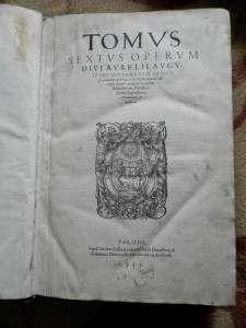 Старинные книги