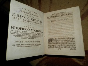 Старинная книга2