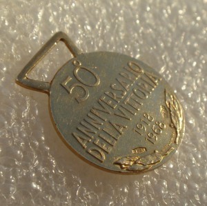 Медаль 50 лет победы в ПМВ 1918-68гг. Золото 750. Италия.
