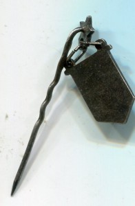 XL (40) лет Советской власти (1957-й год). Серебро. На игле.