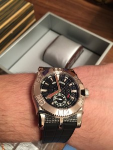 золотые Roger Dubuis Easy Diver Gold (лимитка 28)