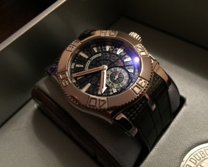 золотые Roger Dubuis Easy Diver Gold (лимитка 28)