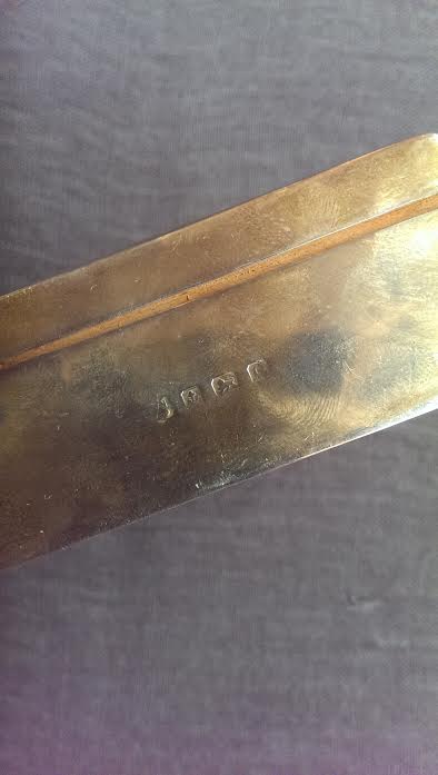 Серебряная шкатулка или посеребрение? Подскажите.