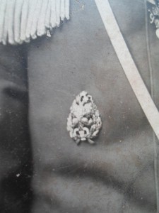 Генерал медедик (?)  Ордена, знаки. Большое, красивое фото.