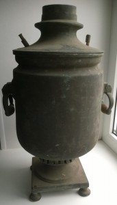 Самовар с штихельной надписью производителя