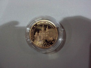 Монета инвестиционная Киево-Печерская Лавра, 200 гривен, зол