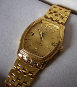 Omega De Ville Prestige Tonneau Chronometer, золото 750
