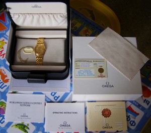 Omega De Ville Prestige Tonneau Chronometer, золото 750
