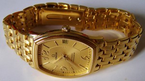 Omega De Ville Prestige Tonneau Chronometer, золото 750