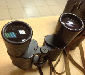 Бинокль в чехле