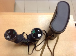 Бинокль в чехле