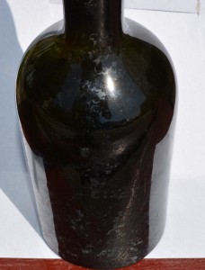 Бутылка забавной формы