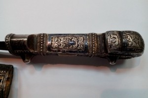 Кинжал серебро