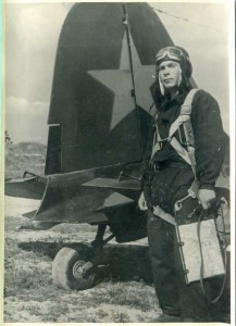 Лётчик-штурмовик С.ГОРЛИН. Ленинградсий фронт. 1943 г.