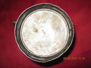 Подстаканник с тройкой.