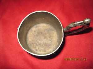 Подстаканник с тройкой.