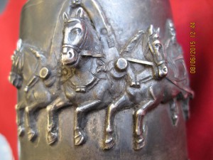 Подстаканник с тройкой.