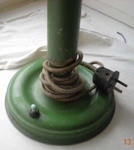 Настольная лампа с зеленым абажуром 50-60 годы.