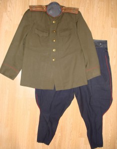 Китель и галифе подполковника (обр. 43г.)