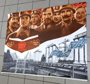 ПРОДАМ КОЛЛЕКЦИЮ АГИТ-ПЛАКАТОВ СССР (с 1970 по 1986 год)