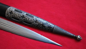Кинжал чеченский в серебре