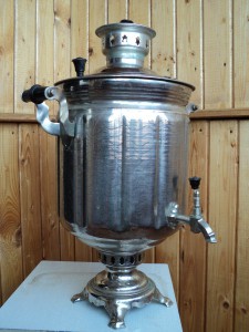 Самовар банка гранями узор волной на 9 л. 1990  г.