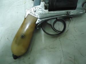 Револьвер.45 к