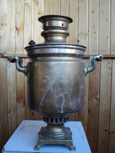 Самовары Царский и два советских