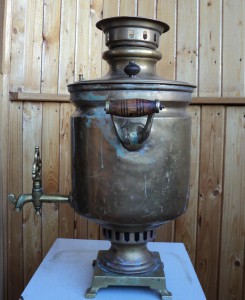 Самовары Царский и два советских