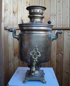 Самовары Царский и два советских