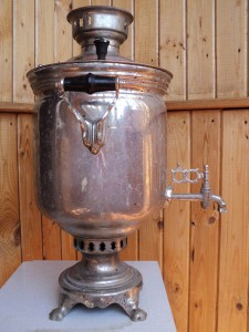 Самовары Царский и два советских