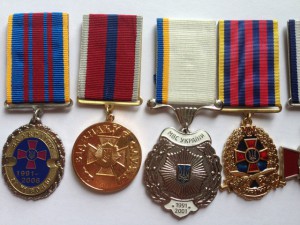 7 различных медалей