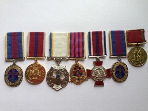 7 различных медалей